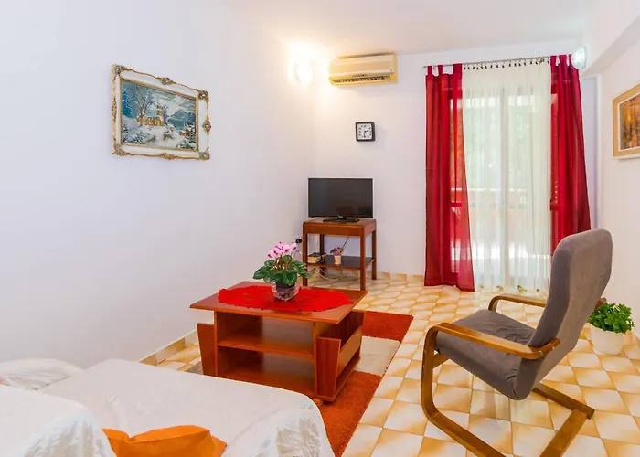 Comfortable Puh With Built Barbecue In Apartment