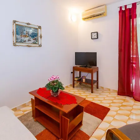 Apartment Comfortable Puh With Built Barbecue In